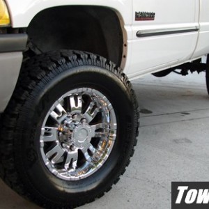 17'' Pro Comp Rims w/ 305/65/17 Pro Comp Tires