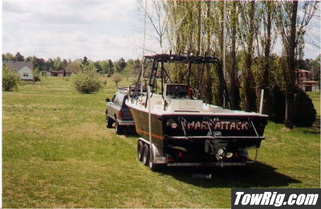 25 ' parker,  triple axle towmaster  10500lb