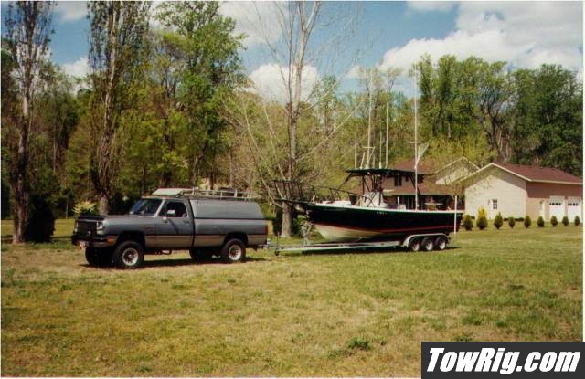 93 cummins, 25' Parker CC 454 volvo